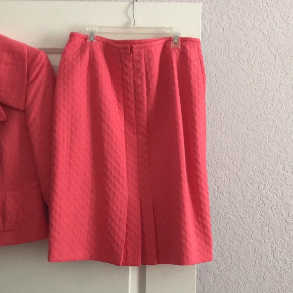 Tahari Coral Textured Blazer and Skirt Suit - Picture 6 of 7